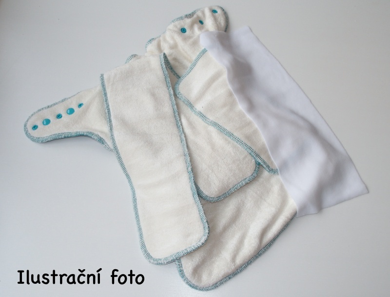 Noční kalhotová plena Katyv Baby na patentky - Listy na černé