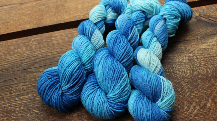 "Blue sky" MERINO bez sw 4mm