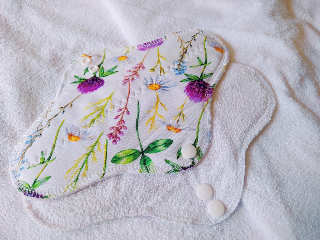Denní vložka LalaH tenčí (21 cm, PUL froté, úplet) - Na louce