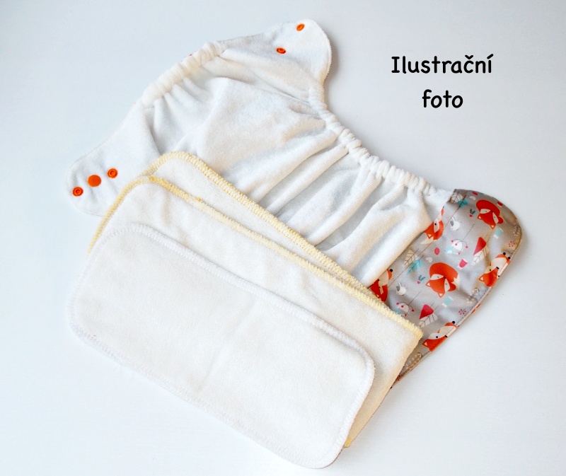 Kapsová plena Majab na PAT (Bambus, SUPER AIR PUL, černé patentky) - Zvědavá liščata/bílá
